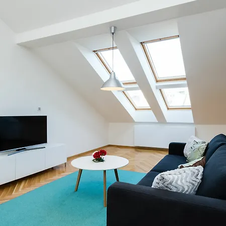 Empirent Wenceslas Square Apartment
