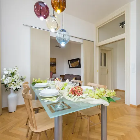 Empirent Wenceslas Square Apartment Prague