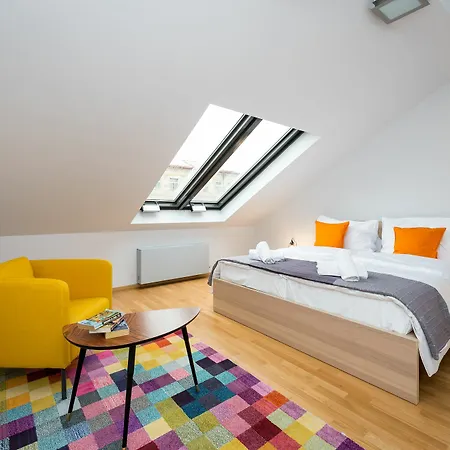 Apartment Empirent Wenceslas Square Prague